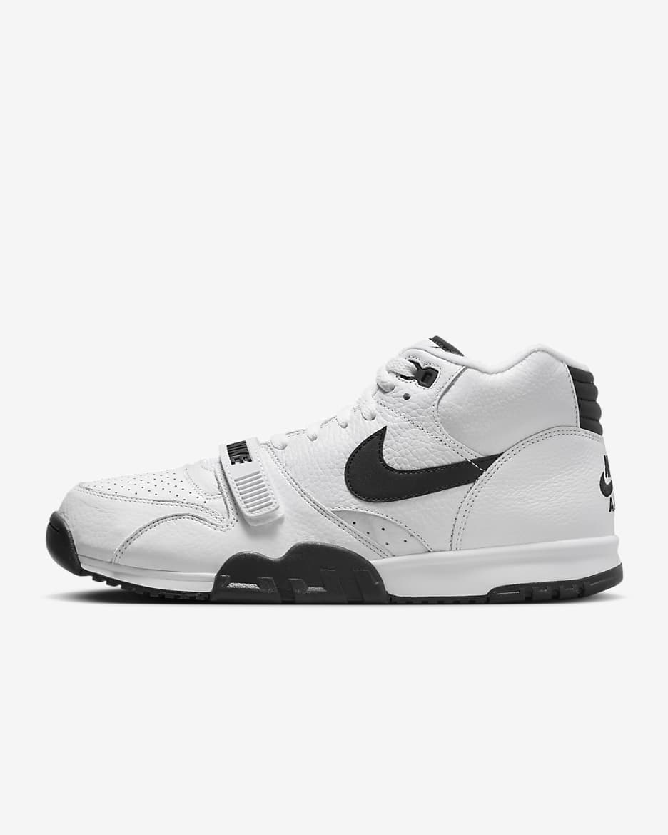 Nike trainers mens black and white best sale